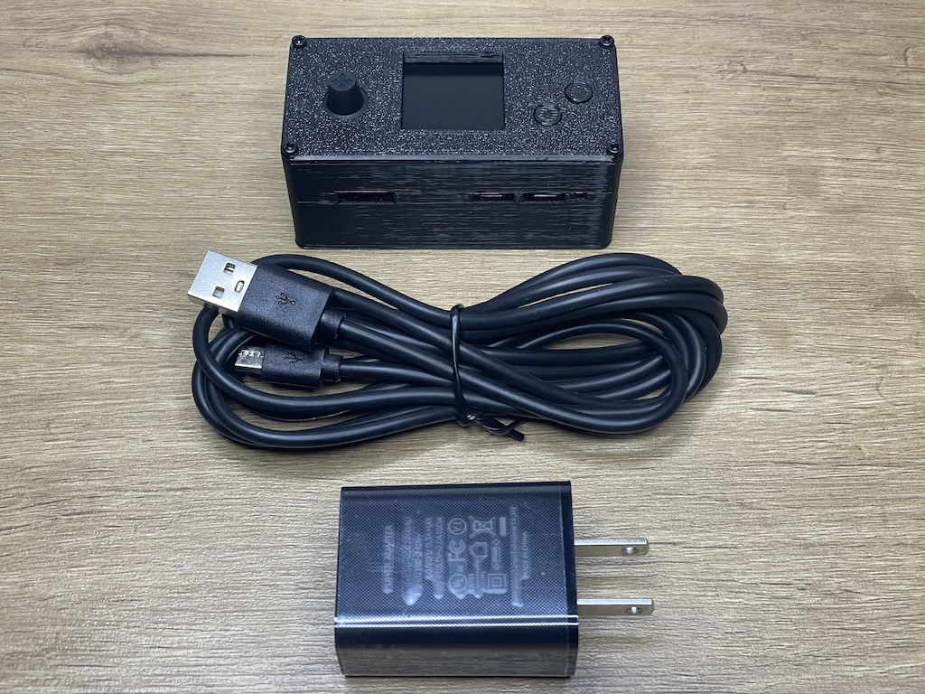 Assembled PiWalletSV full kit with USB cable and power adapter